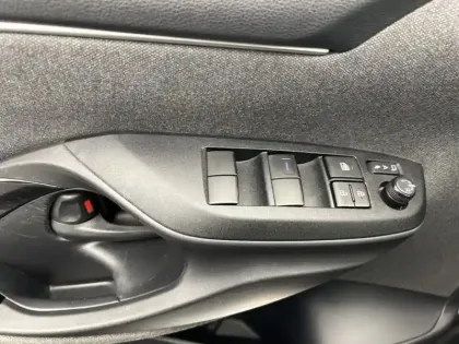 Photo 15 Toyota Yaris Gén. IV Ph1 Collection 5