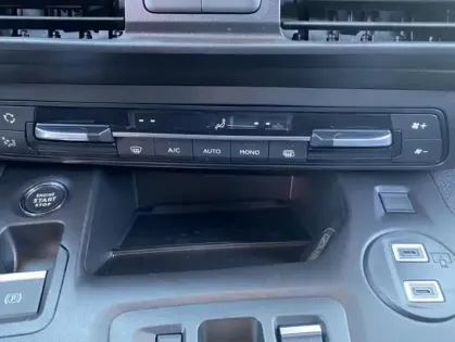 Photo 14 Peugeot Partner III M CU Std Dies 130 ch Auto Pack Prem Co