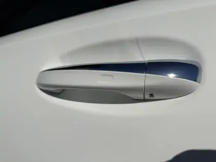 Photo 11 Mercedes Classe A 200 d AMG Line