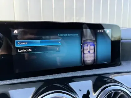 Photo 15 Mercedes Classe A 200 d AMG Line