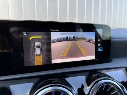 Photo 13 Mercedes Classe A 200 d AMG Line