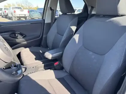 Photo 15 Toyota Yaris Hybride 116h Design