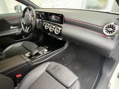 Photo 8 Mercedes CLA Coupé 180 d Progressive Line