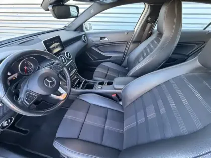 Photo 8 Mercedes Classe A 200 d Sensation