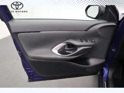 Photo 9 Toyota Yaris Hybride 1.5 HYBRID 116H DESIGN Cargo