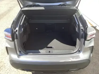 Photo 9 Citroën C4 Hybride 145 e-DCS6 Max - 5P