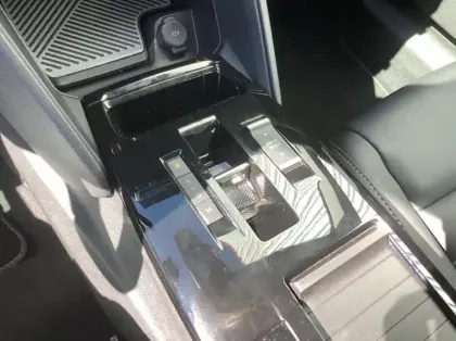 Photo 21 Citroën C4 Hybride 145 e-DCS6 Max - 5P