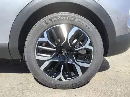 Photo 8 Citroën C4 Hybride 145 e-DCS6 Max - 5P