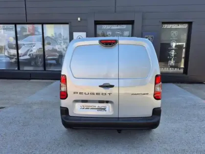 Photo 18 Peugeot Partner III M CU Std Dies 130 ch Auto Pack Prem Co