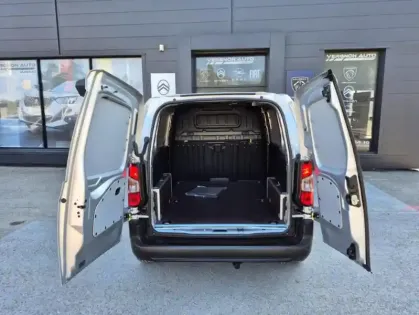 Photo 19 Peugeot Partner III M CU Std Dies 130 ch Auto Pack Prem Co