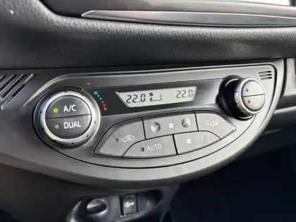 Photo 18 Toyota Yaris Gén. III Ph3 Collection 5