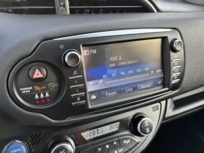 Photo 16 Toyota Yaris Gén. III Ph3 Collection 5