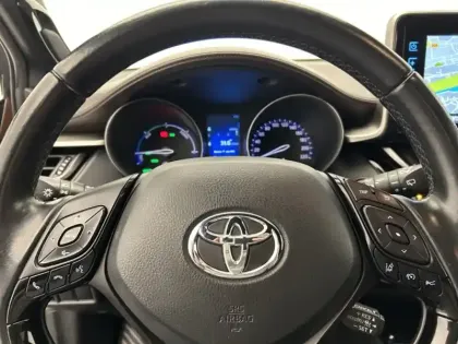 Photo 14 Toyota C-HR 1.8 HYBRIDE 122 DISTINCTIVE