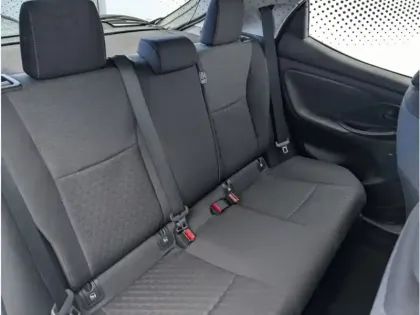 Photo 12 Toyota Yaris Hybride 116h Dynamic