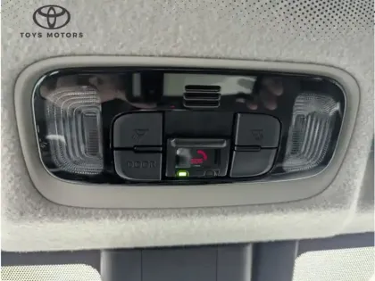 Photo 22 Toyota Yaris Hybride 116h Dynamic