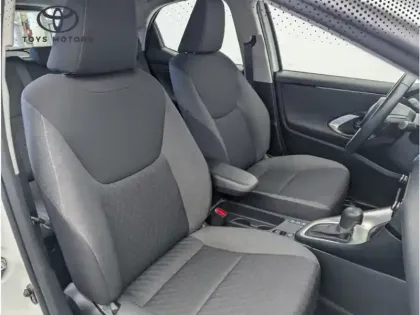 Photo 11 Toyota Yaris Hybride 116h Dynamic