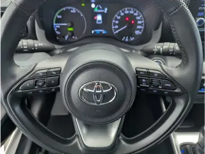 Photo 15 Toyota Yaris Hybride 116h Dynamic