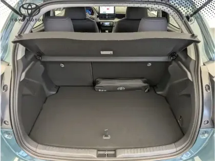 Photo 11 Toyota Yaris Hybride 116h Design Pack