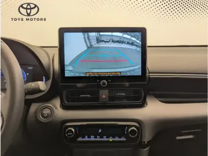 Photo 16 Toyota Yaris Hybride 116h Design Pack
