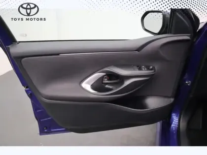 Photo 10 Toyota Yaris Hybride 116h Dynamic