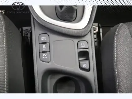 Photo 15 Toyota Yaris Hybride 116h Dynamic