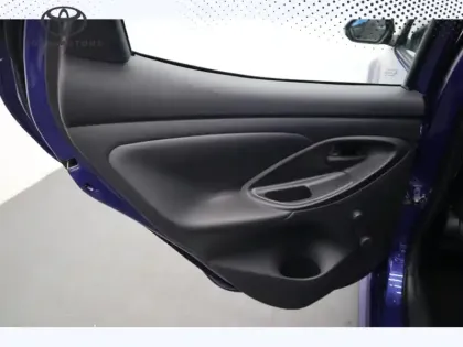 Photo 19 Toyota Yaris Hybride 116h Dynamic