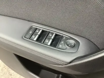 Photo 16 Renault Symbioz Nouveau E-Tech full hybrid 145 Iconic