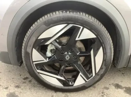 Photo 8 Renault Symbioz Nouveau E-Tech full hybrid 145 Iconic