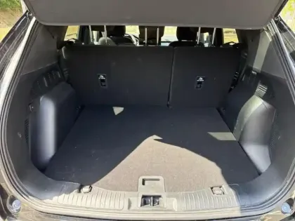 Photo 8 Ford Kuga  2.5 Duratec 180ch Hybrid FlexiFuel Titanium Business Powershift