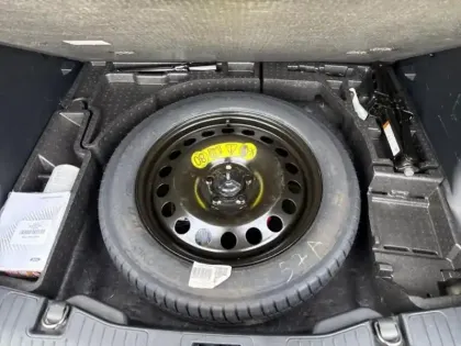 Photo 24 Ford Kuga  2.5 Duratec 180ch Hybrid FlexiFuel Titanium Business Powershift