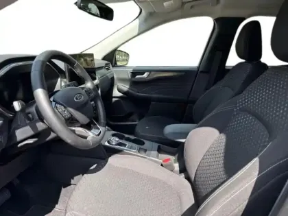 Photo 6 Ford Kuga  2.5 Duratec 180ch Hybrid FlexiFuel Titanium Business Powershift