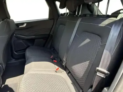 Photo 7 Ford Kuga  2.5 Duratec 180ch Hybrid FlexiFuel Titanium Business Powershift