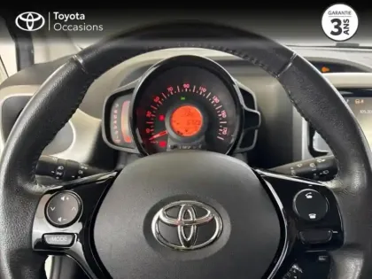 Photo 12 Toyota Aygo  1.0 VVT-i 72ch x-play 3p