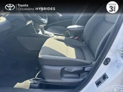 Photo 10 Toyota Yaris  Cross 116h Design Pack Cargo