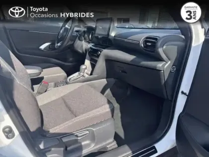 Photo 5 Toyota Yaris  Cross 116h Design Pack Cargo