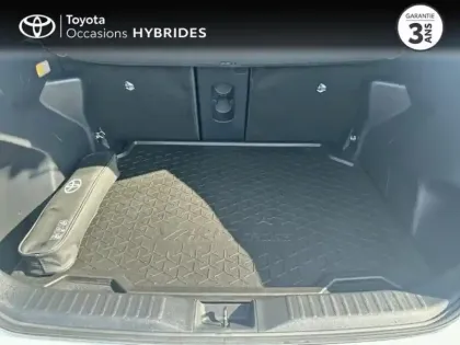 Photo 9 Toyota Yaris  Cross 116h Design Pack Cargo