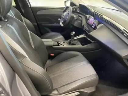 Photo 12 Peugeot 308  1.2 PureTech 130ch S&S Allure