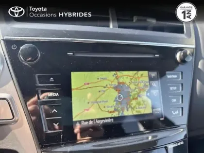 Photo 11 Toyota Prius + 136h Dynamic