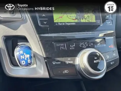 Photo 14 Toyota Prius + 136h Dynamic