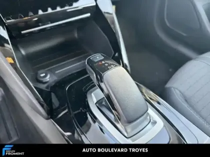 Photo 13 Peugeot 208  e- 136ch Allure Pack