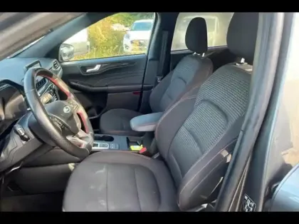 Photo 9 Ford Kuga  2.5 Duratec 190ch FHEV E85 ST-Line BVA