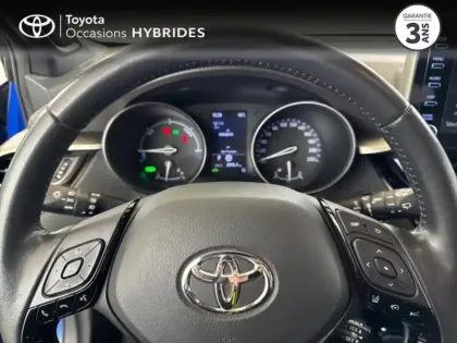 Photo 12 Toyota C-HR  122h Distinctive 2WD E-CVT MY22