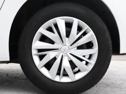 Photo 10 Peugeot 208  1.5 BlueHDi 100ch S&S Active