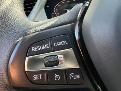 Photo 12 BMW Serie 1 Gén. III (F40) Ph1 Business Design 5