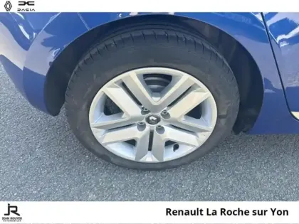 Photo 7 Renault Clio  1.6 E-Tech hybride 140ch Zen -21N