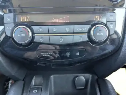 Photo 14 Nissan Qashqai  1.3 DIG-T 140ch Tekna 2019 Euro6-EVAP