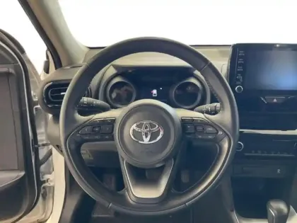 Photo 14 Toyota Yaris Gén. I Ph1 Dynamic 5