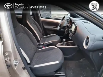 Photo 12 Toyota Aygo  X 1.0 VVT-i 72ch Design S-CVT MY24
