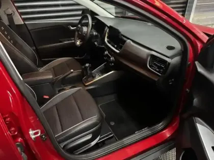 Photo 9 Kia Stonic  1.0 T-GDi 120ch MHEV GT Line iBVM6