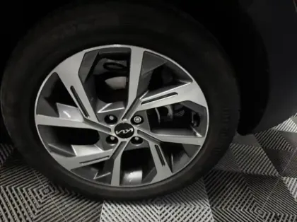 Photo 14 Kia Stonic  1.0 T-GDi 120ch MHEV GT Line iBVM6